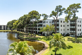 Terrace Park of Five Towns in St. Petersburg, FL - Building Photo - Building Photo