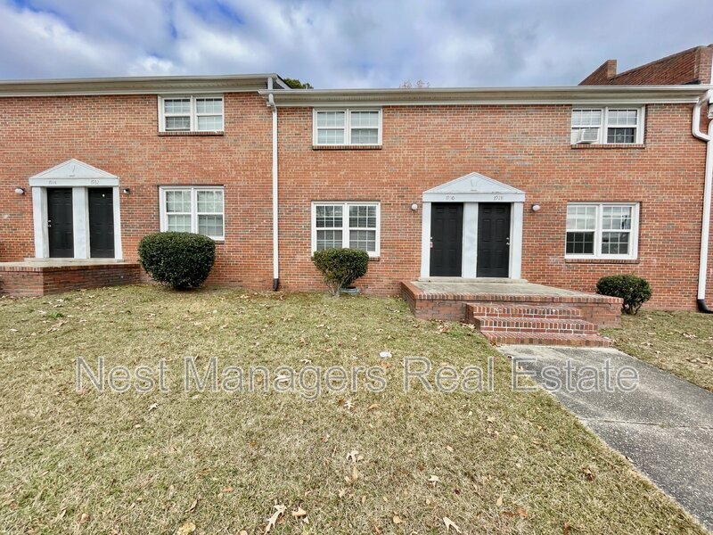 1930 King George Dr in Fayetteville, NC - Building Photo