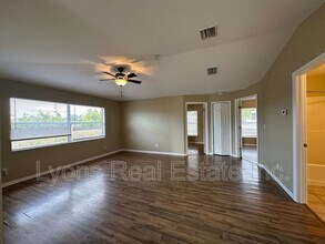 1125 Gilbert Ave S in Lehigh Acres, FL - Building Photo - Building Photo