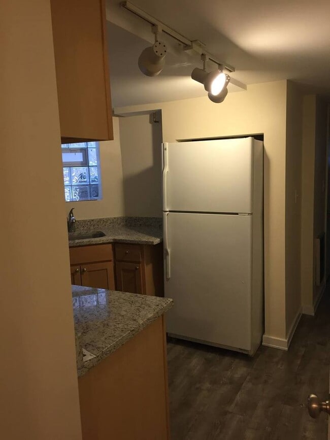 2212 W Iowa St in Chicago, IL - Building Photo - Building Photo