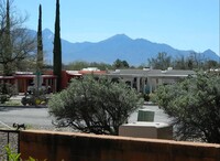 160 N Paseo De Los Conquistadores in Green Valley, AZ - Foto de edificio - Building Photo