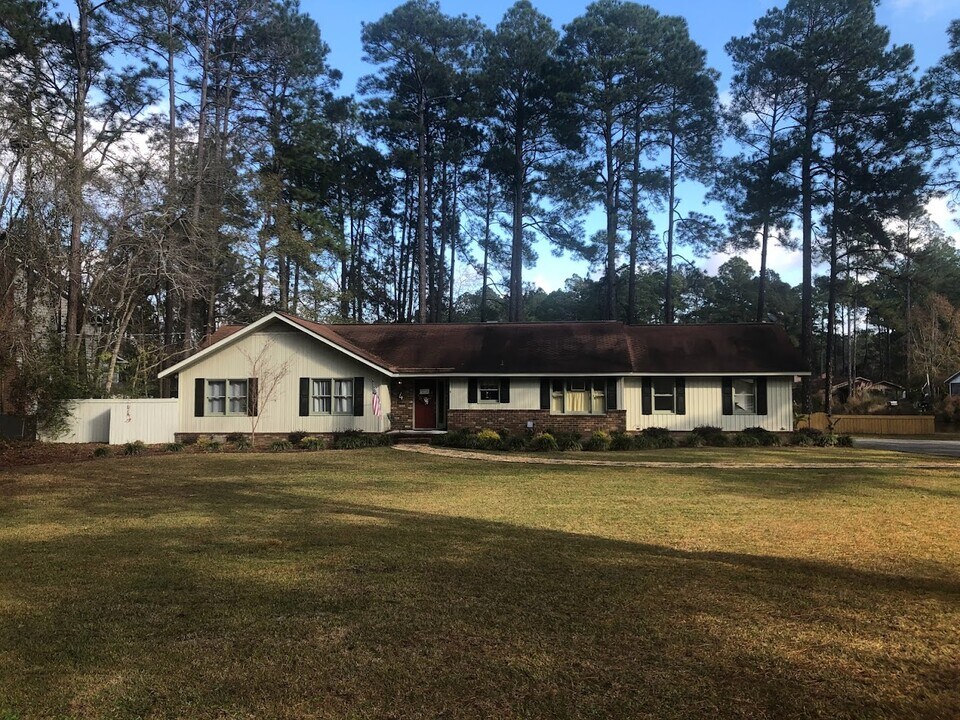 4 Northlake Dr in Statesboro, GA - Building Photo