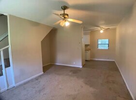 1207 N Ross Ave, Unit 3 in Oklahoma City, OK - Building Photo