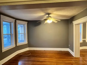 208-210 Fairview Ave-Unit -1 in Bridgeport, CT - Building Photo - Building Photo