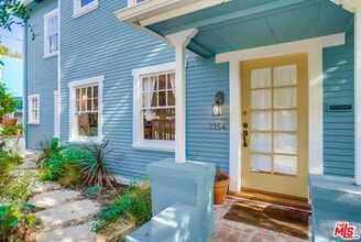 2154 Willetta Ave N in Los Angeles, CA - Building Photo - Building Photo