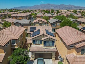4448 Oberlander Ave in North Las Vegas, NV - Foto de edificio - Building Photo