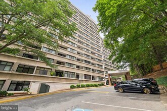 5911 Edsall Rd in Alexandria, VA - Building Photo - Building Photo