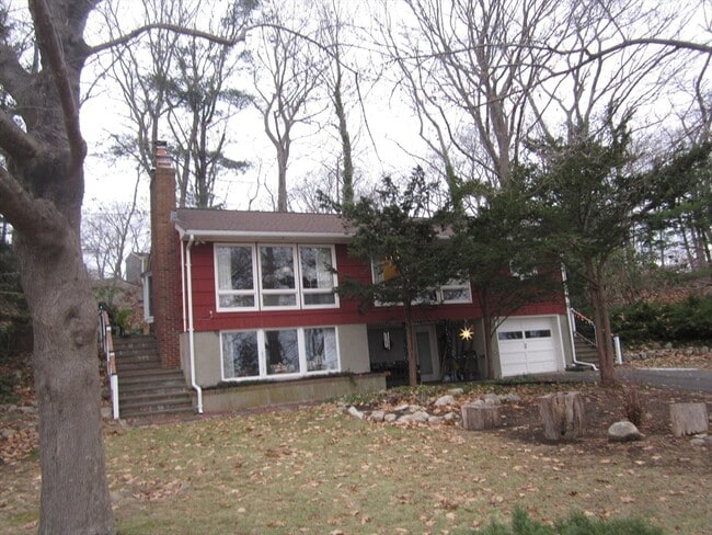 83 Hesperus Ave in Gloucester, MA - Building Photo - Building Photo