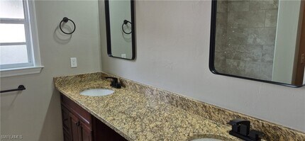 315 Cleveland Ave in Lehigh Acres, FL - Building Photo - Building Photo
