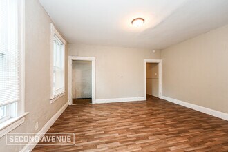 3859 Vine St in Cincinnati, OH - Building Photo - Building Photo