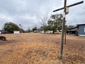 205 Baker St in Glennville, GA - Building Photo - Building Photo