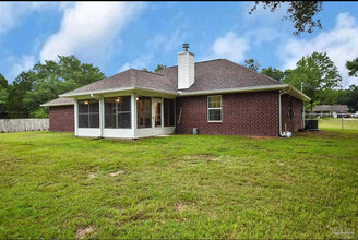 8626 John Hamm Rd in Milton, FL - Building Photo - Building Photo