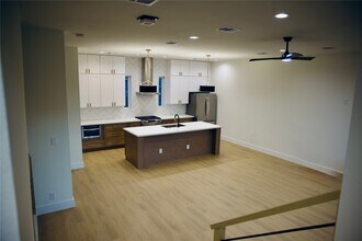 4702 Coke St in Houston, TX - Building Photo - Building Photo