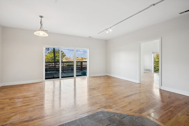 2801 W Ardmore Ave in Chicago, IL - Building Photo - Building Photo