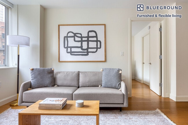 420 E 54th St in New York, NY - Foto de edificio - Building Photo