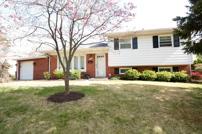 property at 1113 Chiswell Ln