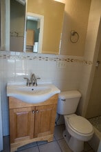 620 11th Ave SE in Minneapolis, MN - Building Photo - Building Photo