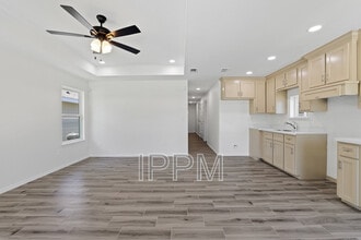 620 E Llano Grande St in Weslaco, TX - Building Photo - Building Photo