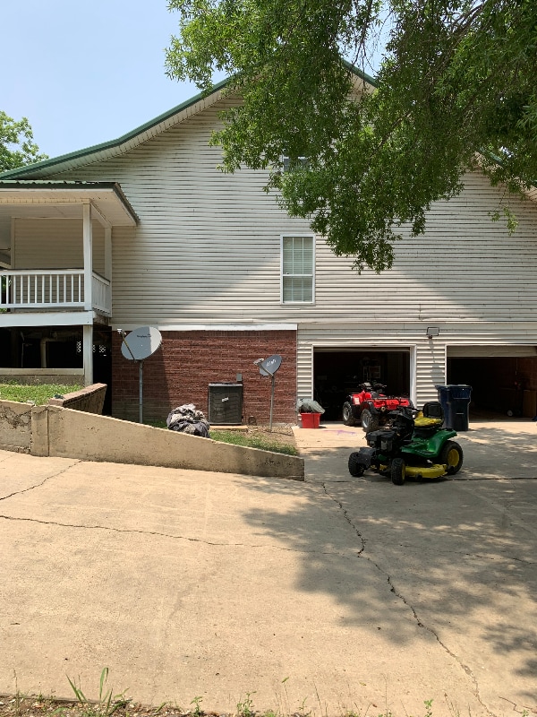 property at 127 Hoss Smith Rd
