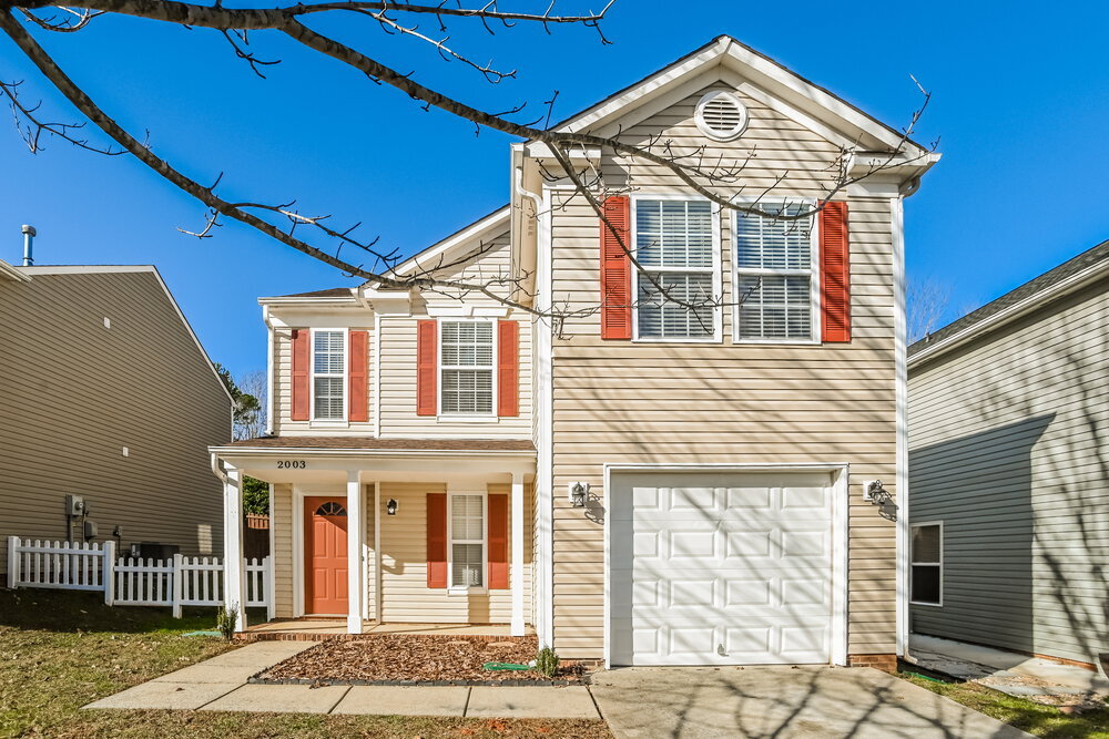 2003 Dunsmore Ln in Waxhaw, NC - Building Photo