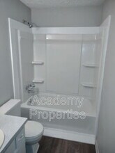 130 Meadowbrook Ct in Fayetteville, GA - Foto de edificio - Building Photo