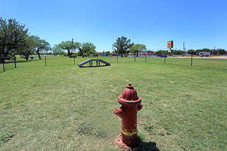 Mill Creek in Abilene, TX - Foto de edificio - Building Photo