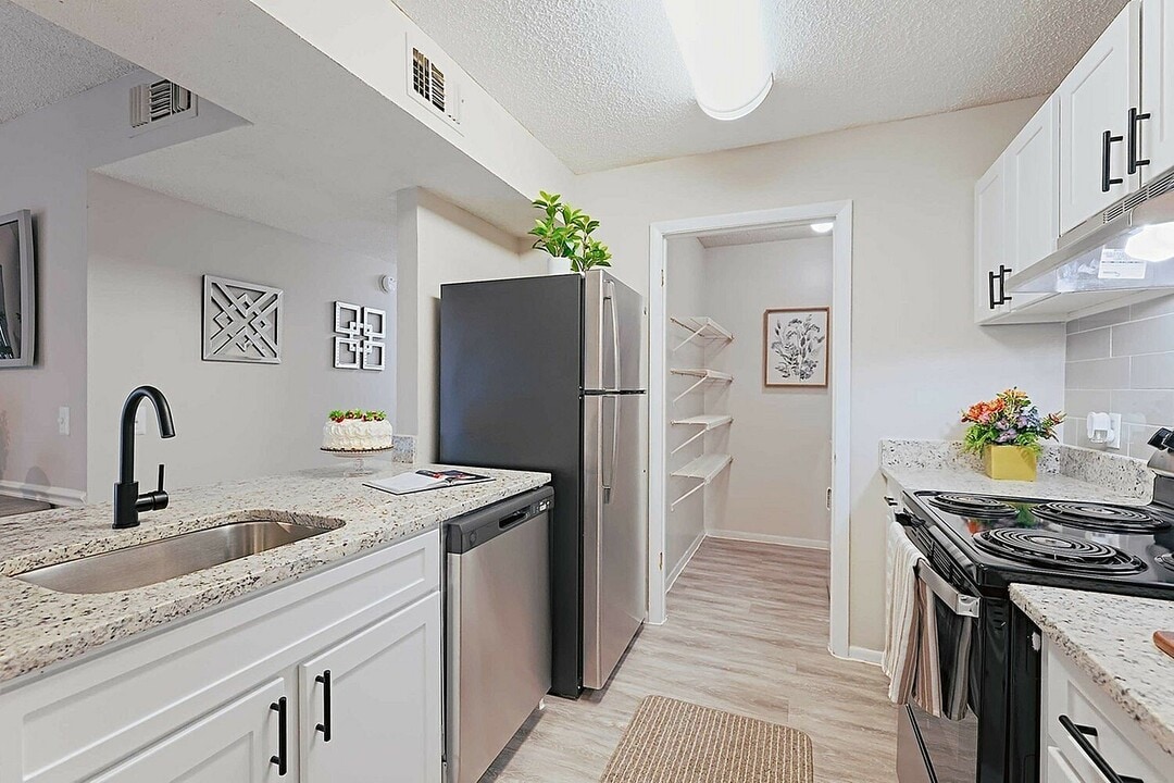 The Park at Trapani in Jacksonville, FL - Foto de edificio