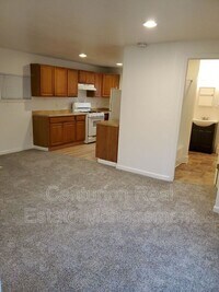 1133 SE Salem Ave photo'