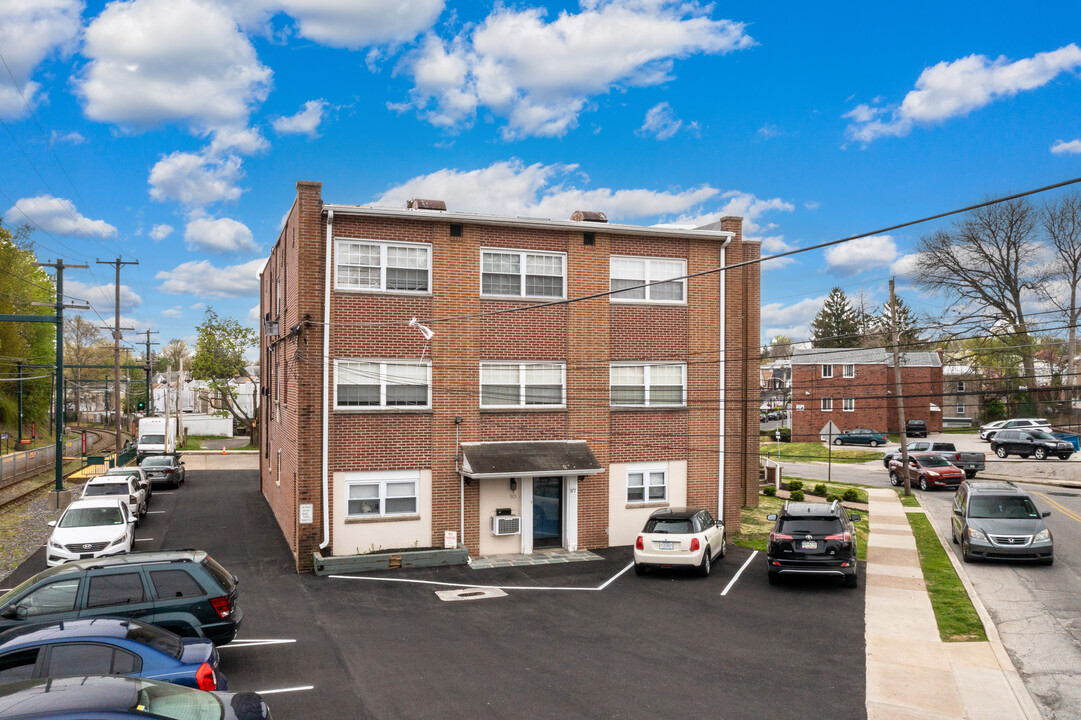 Cheswold Apartments in Drexel Hill, PA - Building Photo