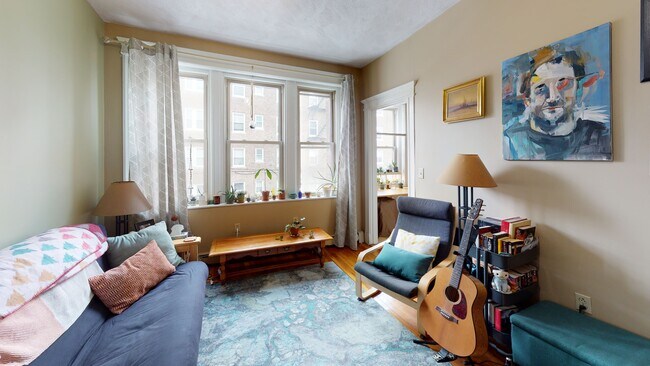 1625 Commonwealth Ave, Unit 9 in Boston, MA - Building Photo - Building Photo