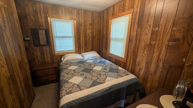 1321 S Darling Dr NW, Unit #7 in Alexandria, MN - Building Photo - Building Photo