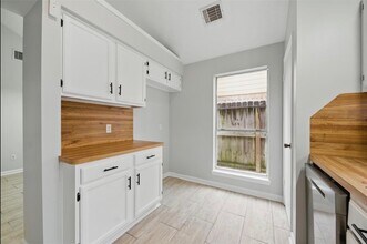 14403 Wandering Wood Dr in Houston, TX - Building Photo - Building Photo