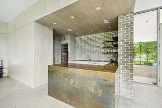 9 Pinehill Ln in Houston, TX - Building Photo - Building Photo