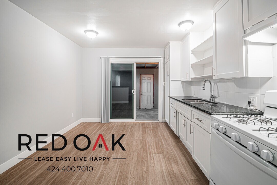 690 S Riverside Ave in Rialto, CA - Foto de edificio