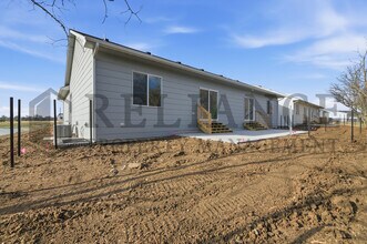 5238 N Pinecrest Ct in Bel Aire, KS - Building Photo - Building Photo