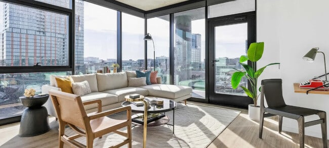 225 N Elizabeth St in Chicago, IL - Building Photo - Building Photo