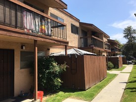 9215 Glendon Way Apartments