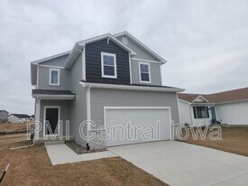 2940 Lund St in Norwalk, IA - Building Photo