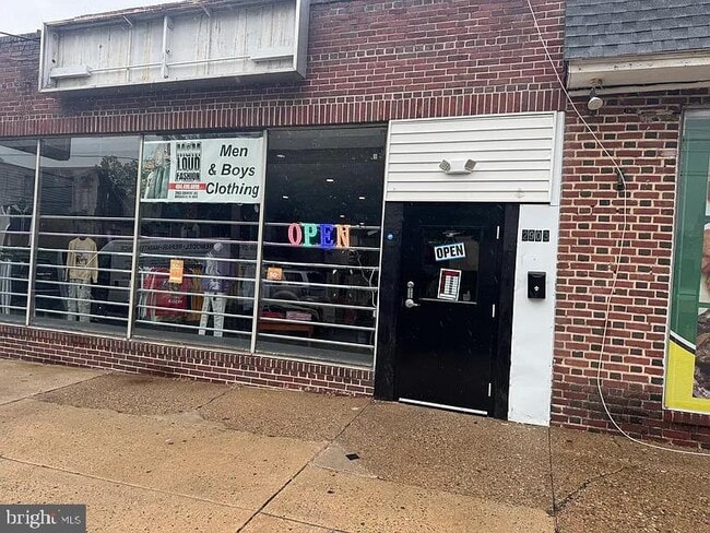 property at 2903 Edgmont Ave