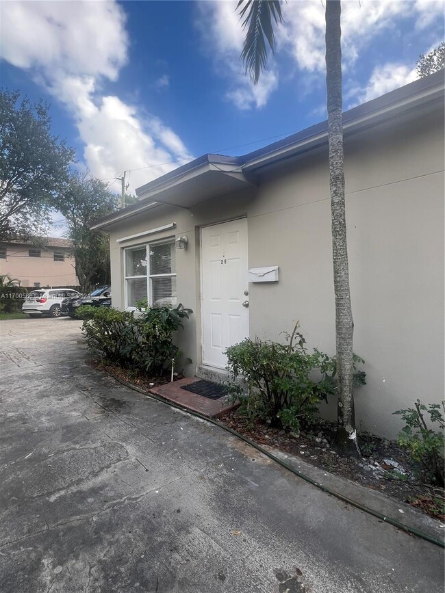 915 N 19th Ave in Hollywood, FL - Building Photo - Building Photo