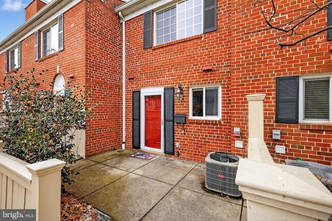 property at 1455 VA-401