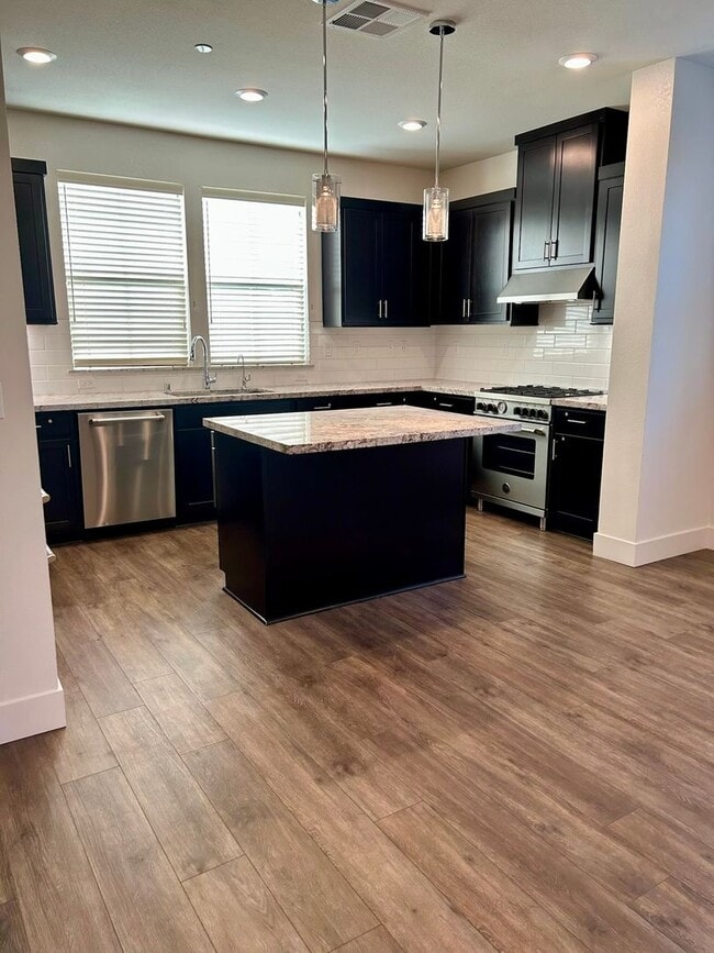 1460 Civic Center Dr in Santa Clara, CA - Building Photo - Building Photo