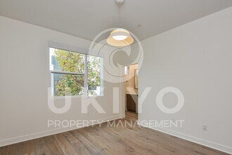 1518 Pullman Wy in Oakland, CA - Building Photo - Building Photo