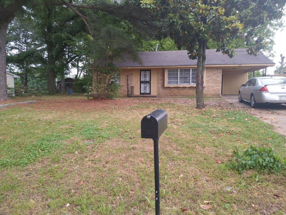 4932 Leonard Rd in Memphis, TN - Building Photo