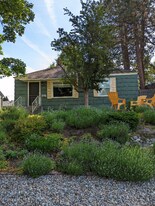 4914 N Cedar St in Spokane, WA - Building Photo