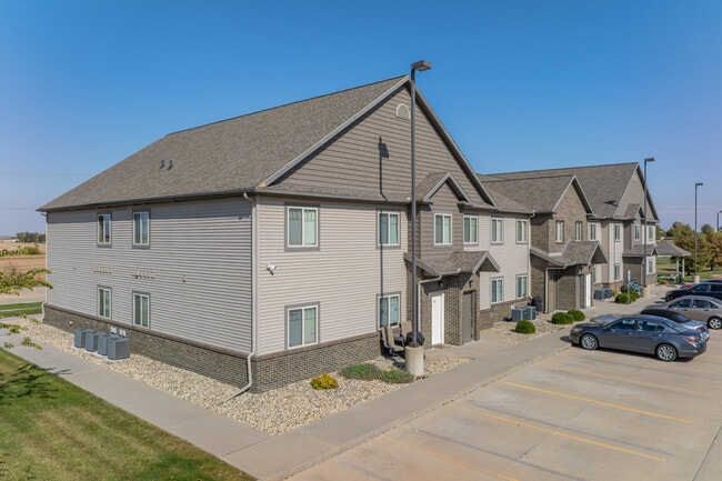 Healing Stone Court Apartments in Normal, IL - Building Photo - Building Photo