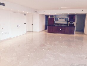 17201 Collins, Unit 2107 in Sunny Isles Beach, FL - Building Photo - Building Photo
