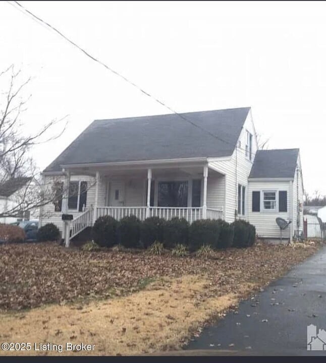 1509 Sharon Dr in Louisville, KY - Building Photo