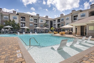 Alden Park Kingsland in Houston, TX - Building Photo