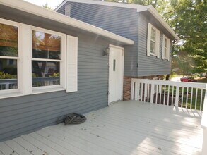 8945 Mariposa Dr in Indianapolis, IN - Building Photo - Building Photo